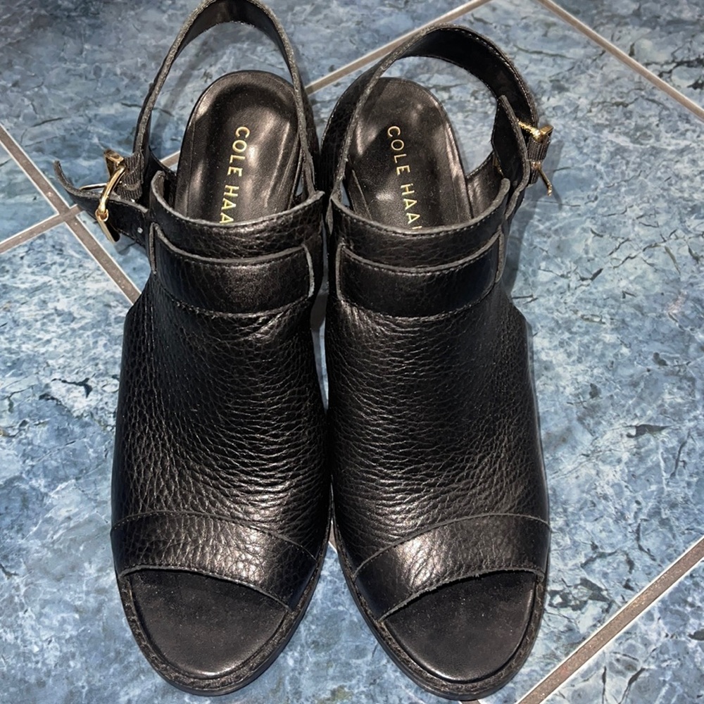 Cole Haan peep toe heel